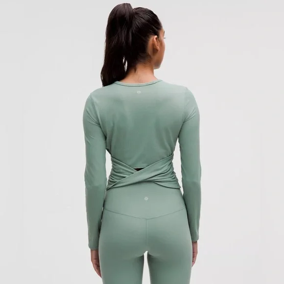 NWT Lululemon All it Takes Back-Twist Rib Long Sleeve Crater Blue Size 4 - Picture 2 of 10